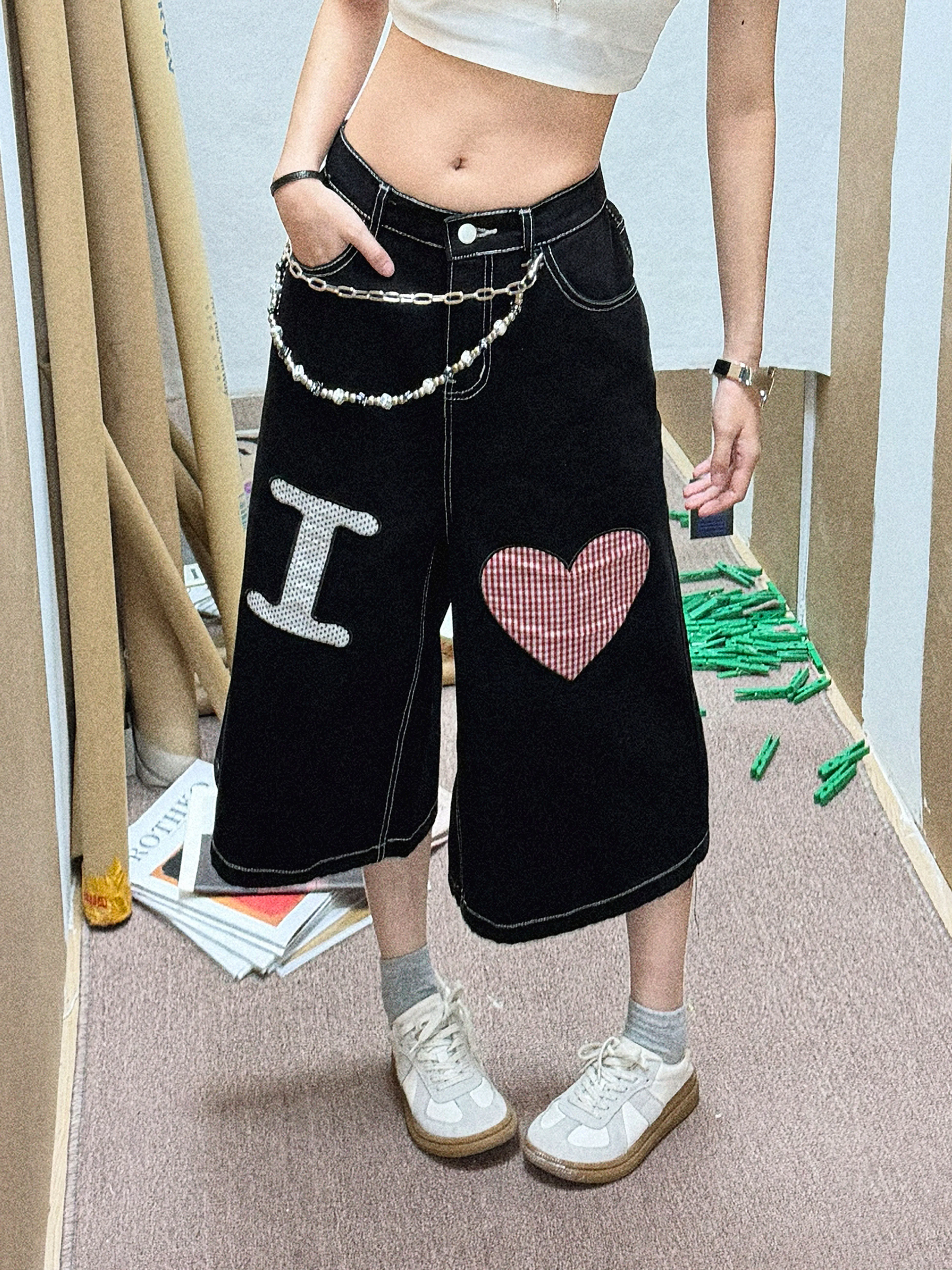 Retro American Heart Embroidery Wide Leg Pants Women's Chain Accented High Street Seven-Foot Couple Matching Cotton Casual Tr...
Retro American Heart Embroidery Wide Leg Pants Women's Chain Accented High Street Seven-Foot Couple Matching Cotton Casual Tr...
