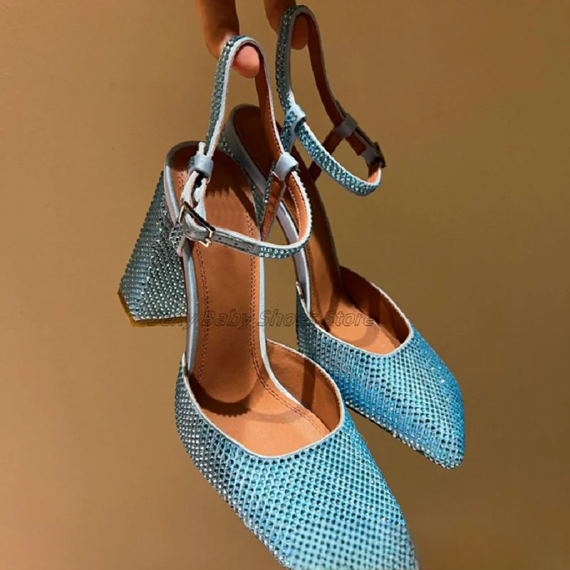 Square Toe Diamond Sandals With Thick Heels European and American Shallow Mouth Pumps Hollow Buckle High Heels For Women
Square Toe Diamond Sandals With Thick Heels European and American Shallow Mouth Pumps Hollow Buckle High Heels For Women