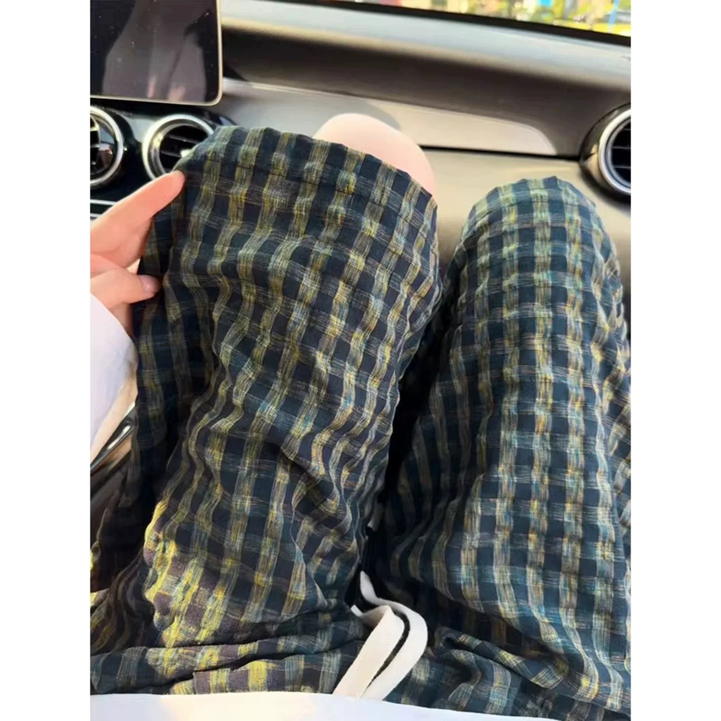 Мужские летние повседневные шорты из быстросохнущей ткани с эффектом пузырьков, имитирующей шелк, в американском стиле, для пляжа и отдыха
Мужские летние повседневные шорты из быстросохнущей ткани с эффектом пузырьков, имитирующей шелк, в американском стиле, для пляжа и отдыха