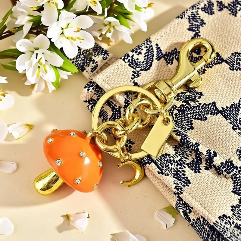 New mushroom keychain summer personalized five-pointed star mushroom-shaped bag keychain pendant accessory
New mushroom keychain summer personalized five-pointed star mushroom-shaped bag keychain pendant accessory