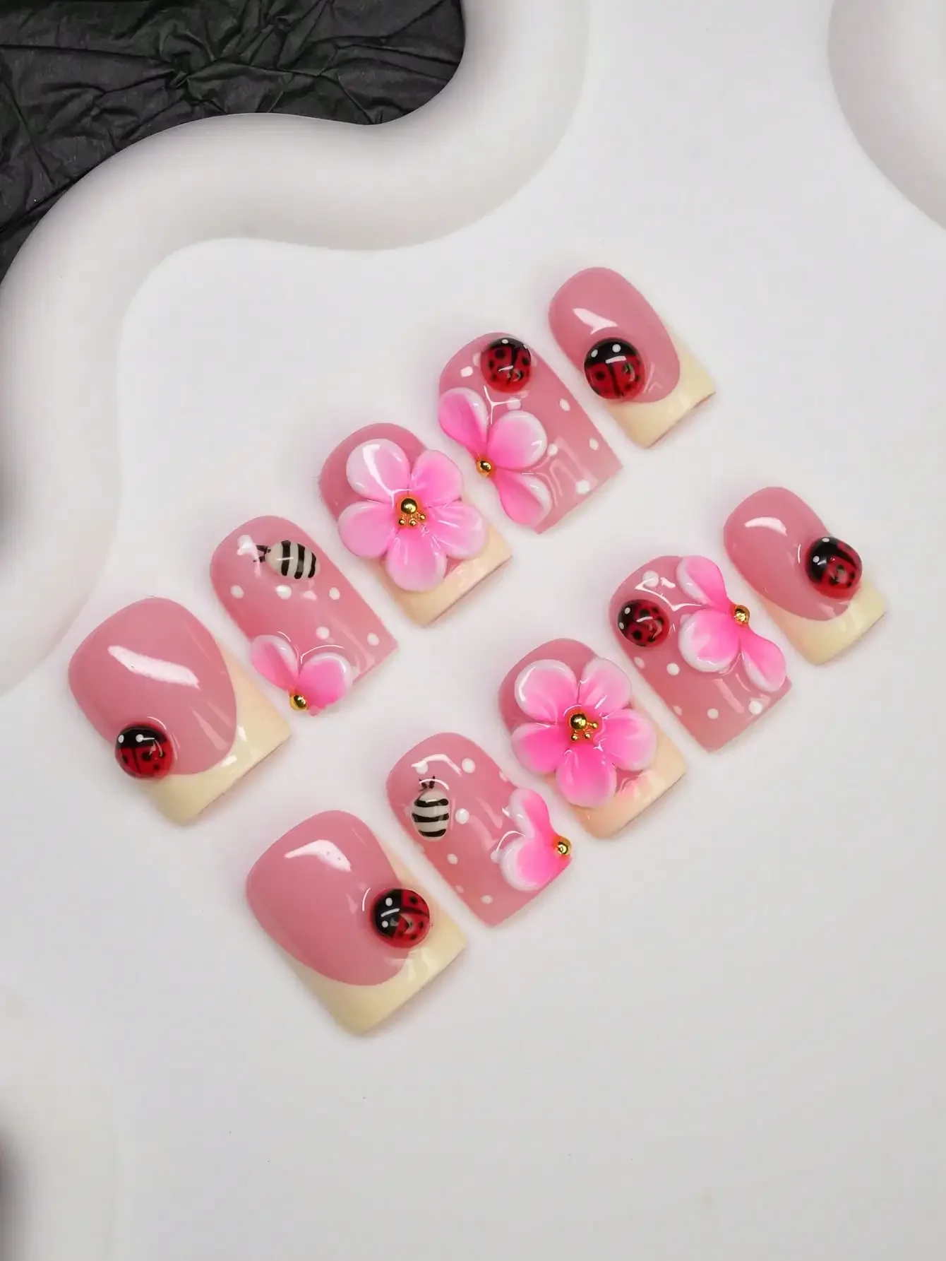 10pcs Square Shaped Handmade Nail Tips, Y2K Baddie Style, Nude & Yellow Color With French Edge, Floral, Polka Dot, Ladybug, Bee Designs, Shiny Nail Decor, Suitable For Women & Girls, Party, Daily Wear, Includes Tool Kit, Great Gift
10pcs Square Shaped Handmade Nail Tips, Y2K Baddie Style, Nude & Yellow Color With French Edge, Floral, Polka Dot, Ladybug, Bee Designs, Shiny Nail Decor, Suitable For Women & Girls, Party, Daily Wear, Includes Tool Kit, Great Gift