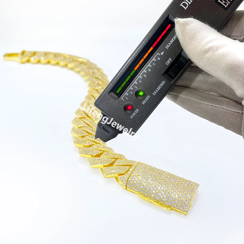 Luxury Custom Men's HipHop Iced Out Cuban Chain Gold Plated VVS Moissanite Diamond Fine Jewelry Bracelets Miami Cuban Link Chain
Luxury Custom Men's HipHop Iced Out Cuban Chain Gold Plated VVS Moissanite Diamond Fine Jewelry Bracelets Miami Cuban Link Chain