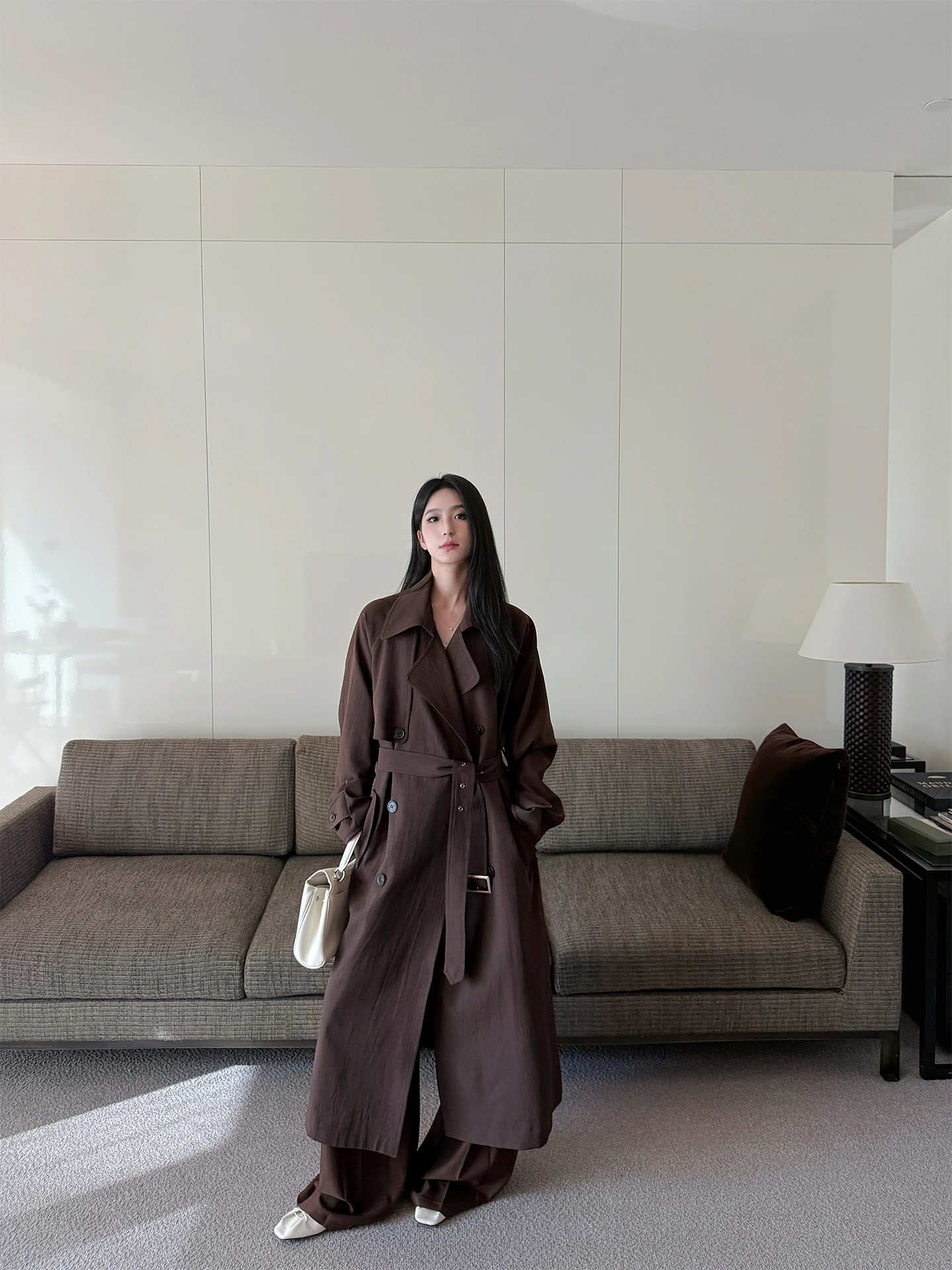 SMBL RAIN длинное свободное женское пальто кофейного цвета, корейская зимняя ветровка, верхняя одежда, удобная полиэфирная ткань
SMBL RAIN длинное свободное женское пальто кофейного цвета, корейская зимняя ветровка, верхняя одежда, удобная полиэфирная ткань