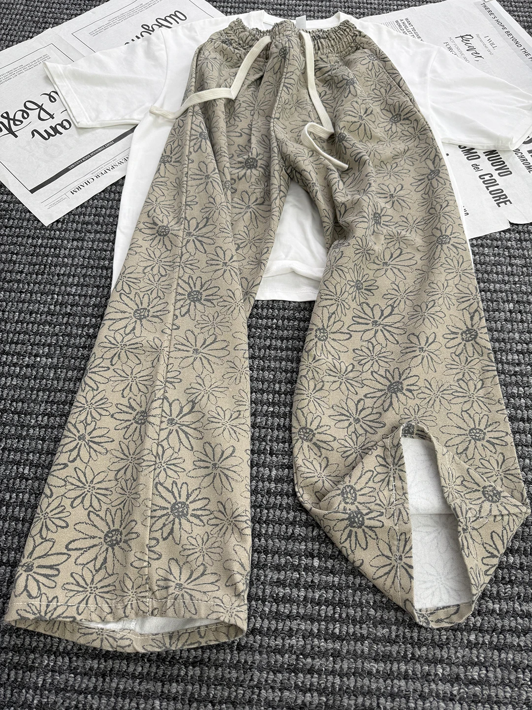 American Retro Floral Print Wide Leg Pants Men Haome Design Straight Cut Loose Fit Long Trousers Casual Faion Youthful
American Retro Floral Print Wide Leg Pants Men Haome Design Straight Cut Loose Fit Long Trousers Casual Faion Youthful