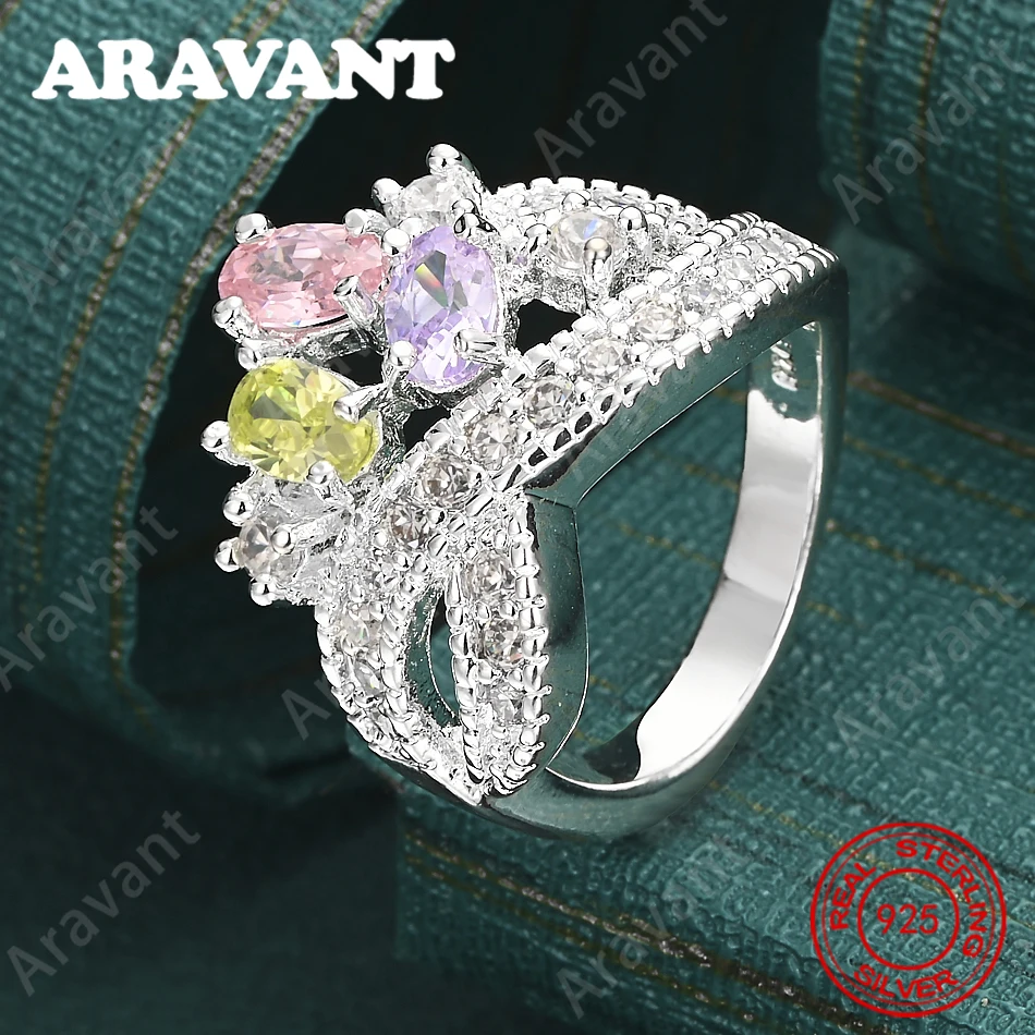 925 Sterling Silver Ring With Tricolor Oval Zirconia - A Fresh And Elegant Engagement Jewelry For Women.
925 Sterling Silver Ring With Tricolor Oval Zirconia - A Fresh And Elegant Engagement Jewelry For Women.