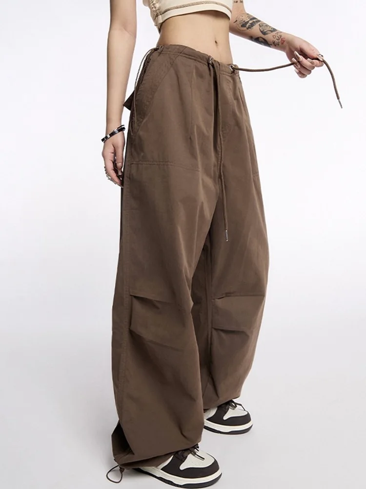 2023 New American Dstring Work Pants Women Summer High Street Sexy Parachute Wide Leg Casual Pants Trendy Loose Fit
2023 New American Dstring Work Pants Women Summer High Street Sexy Parachute Wide Leg Casual Pants Trendy Loose Fit