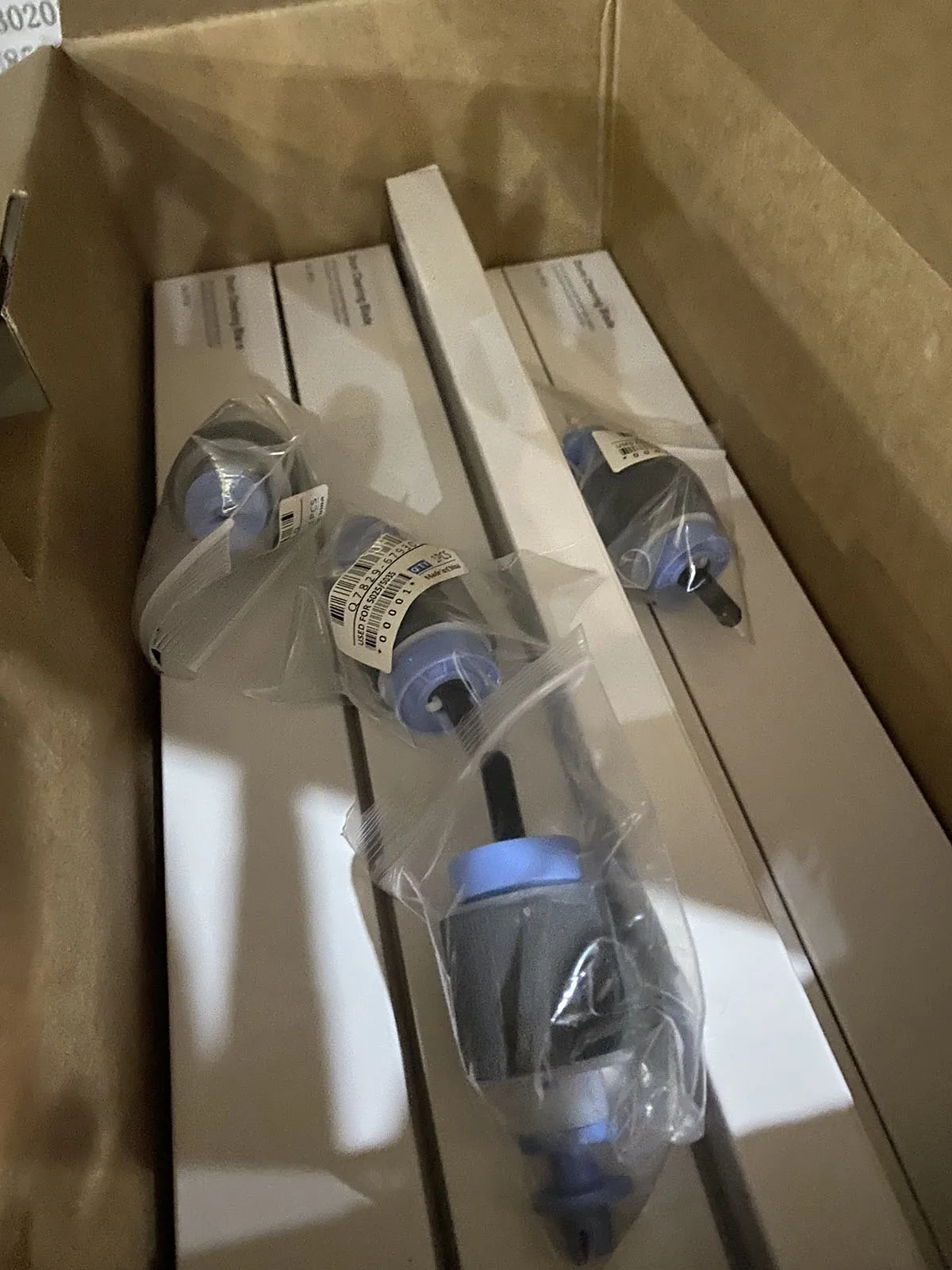 10X RM1-2998-000 Tray 2 3 Pickup Roller for HP LaserJet M5025 M5035 M5039 700 M712 M725 / 5025 5035 5039 712 725
10X RM1-2998-000 Tray 2 3 Pickup Roller for HP LaserJet M5025 M5035 M5039 700 M712 M725 / 5025 5035 5039 712 725