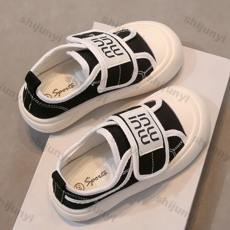Children's Canvas Shoes Spring Autumn Comfortable Fashion Girls' Casual Shoes Lightweight Comfortable Boys' Outdoor Sports Flats
Children's Canvas Shoes Spring Autumn Comfortable Fashion Girls' Casual Shoes Lightweight Comfortable Boys' Outdoor Sports Flats