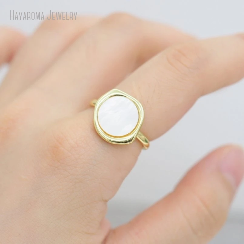 10Pcs Metal White Shell Copper Round Coin Shape Circle Gold Color Wholesale Ring RM50764
10Pcs Metal White Shell Copper Round Coin Shape Circle Gold Color Wholesale Ring RM50764