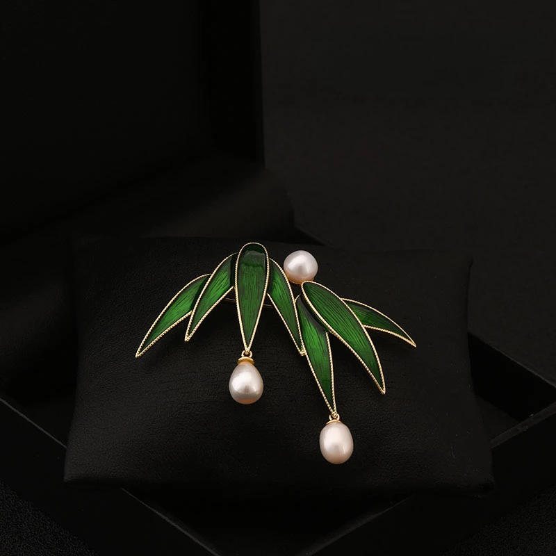 Elegant Pearl Bamboo Leaf Brooch High-End Clothes Corsage Accessories Retro All Matching Neckline Fixed Enamel Pin Jewelry 6084
Elegant Pearl Bamboo Leaf Brooch High-End Clothes Corsage Accessories Retro All Matching Neckline Fixed Enamel Pin Jewelry 6084