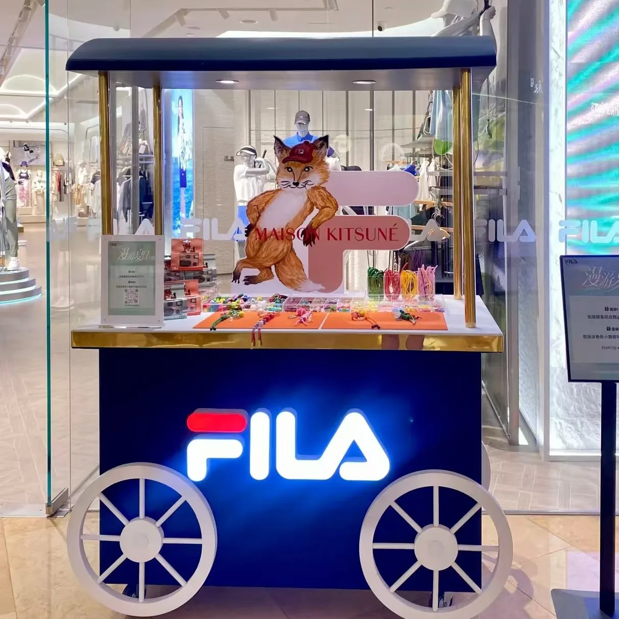 Customizable Outdoor Promotion Display Square Supermarket Promotional Cart Stall Cart Selling Snacks
Customizable Outdoor Promotion Display Square Supermarket Promotional Cart Stall Cart Selling Snacks