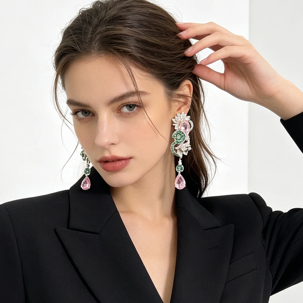 Original French Style Retro Lotus-Shaped Waterdrop Design Long Earrings Dazzling Exquisite Women's Drop Dangle Earrings Jewelry
Original French Style Retro Lotus-Shaped Waterdrop Design Long Earrings Dazzling Exquisite Women's Drop Dangle Earrings Jewelry