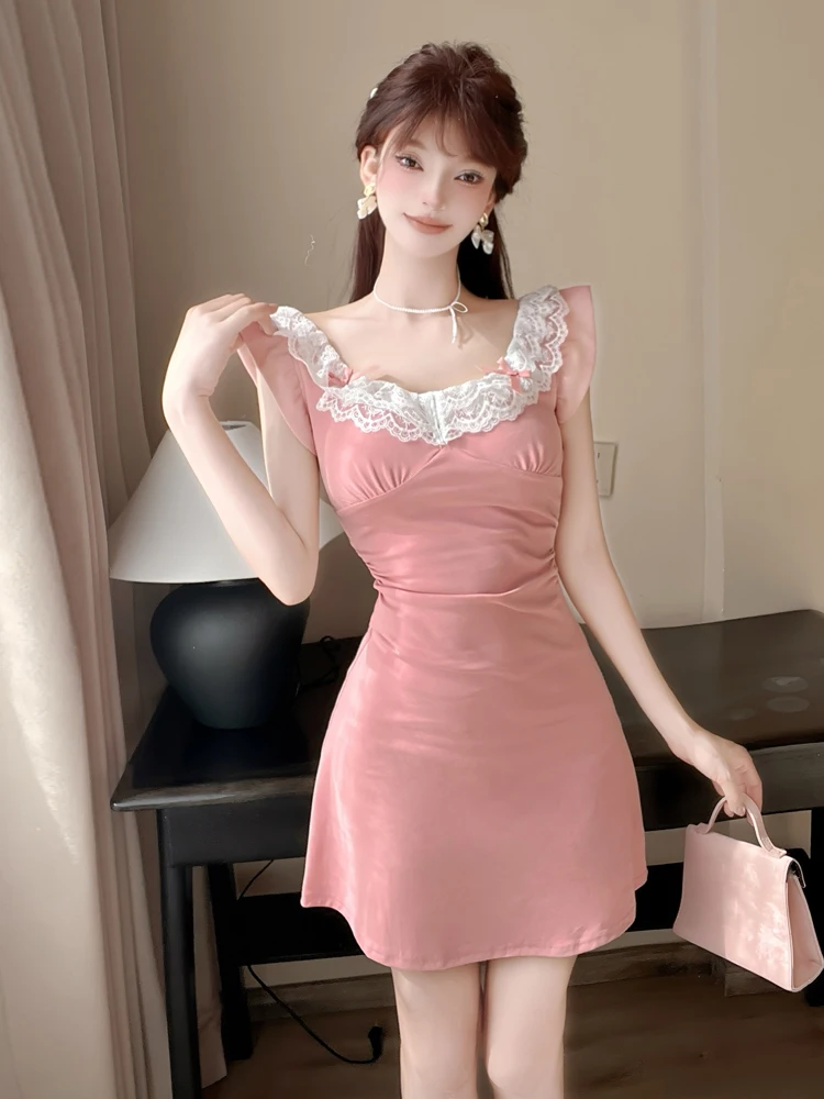 Милая ретро-юбка трапециевидной формы с кружевной отделкой и утягивающей талией, сексуальный дизайн для молодых женщин в летнем сезон
Милая ретро-юбка трапециевидной формы с кружевной отделкой и утягивающей талией, сексуальный дизайн для молодых женщин в летнем сезон