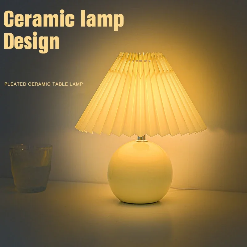 Bedroom Decoration Small Night Light Pleated Umbrella Shaped Fabric Ceramic Table Light Homestay Study Creative Retro Desk Lamps
Bedroom Decoration Small Night Light Pleated Umbrella Shaped Fabric Ceramic Table Light Homestay Study Creative Retro Desk Lamps