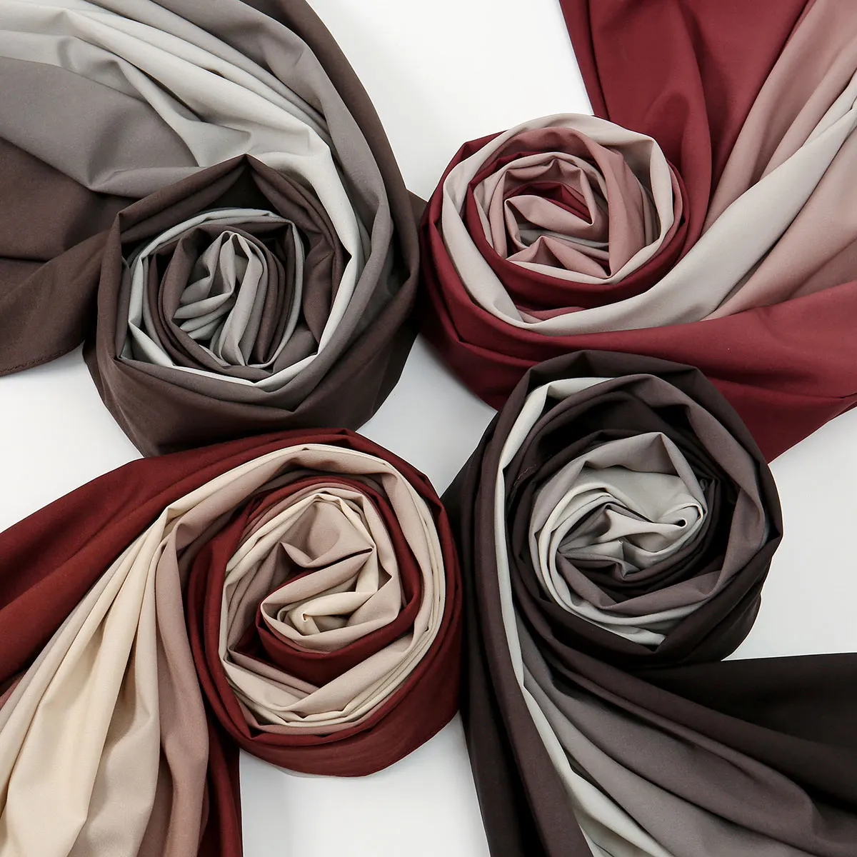 Эластичный хлопковый модальный градиентный шарф, мусульманские хиджабы, женский мягкий платок премиум-класса, тюрбан, повязки на голову, бандана, длинная шаль 180*70 см
Эластичный хлопковый модальный градиентный шарф, мусульманские хиджабы, женский мягкий платок премиум-класса, тюрбан, повязки на голову, бандана, длинная шаль 180*70 см