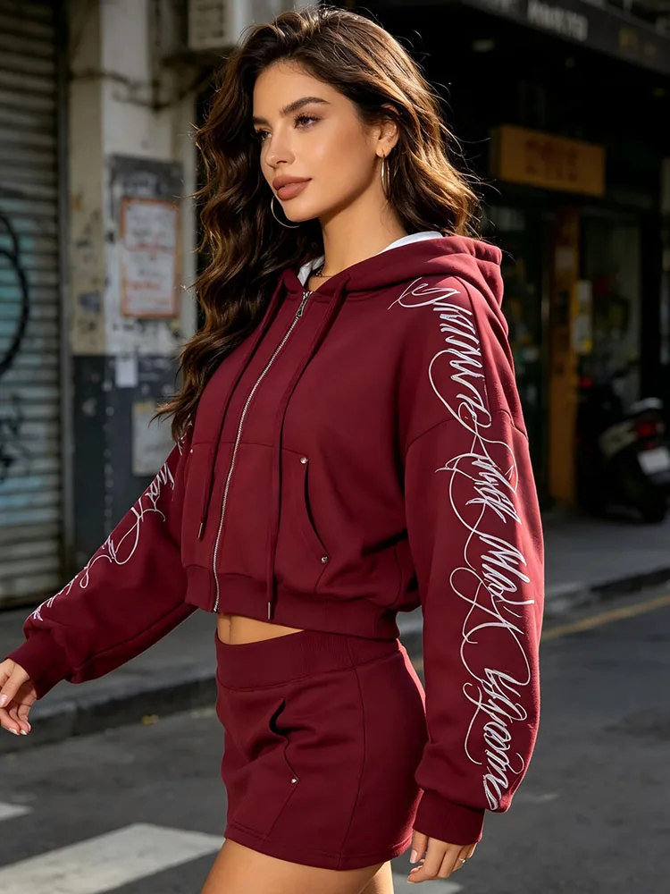 Retro Y2K American Sweet Cool Street Style Solid Color Letter Graffiti Printed Zipper Hoodie Style Punk Casual Versatile Daily
Retro Y2K American Sweet Cool Street Style Solid Color Letter Graffiti Printed Zipper Hoodie Style Punk Casual Versatile Daily
