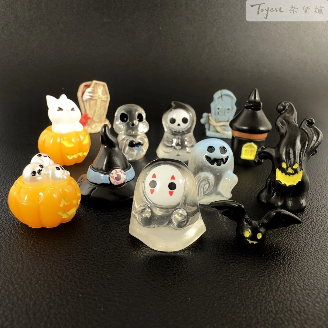 Halloween Micro Landscape Ornaments - Cute No-Face Man - Mini Resin Doll Toy Figurines
Halloween Micro Landscape Ornaments - Cute No-Face Man - Mini Resin Doll Toy Figurines