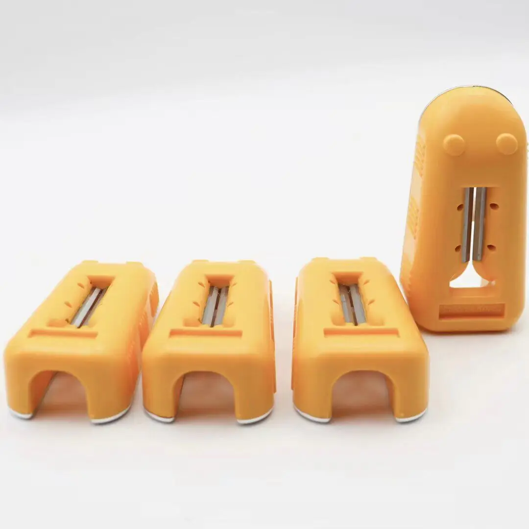 Korea BallTeck Tip Rounding Cutter Tool Billiards Accessories Repair Tool Fit For 10mm-13.5mm Tips (Yellow)
Korea BallTeck Tip Rounding Cutter Tool Billiards Accessories Repair Tool Fit For 10mm-13.5mm Tips (Yellow)