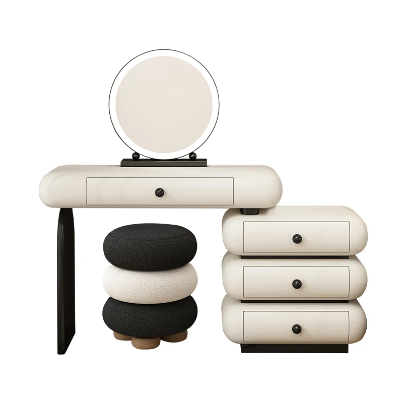 Комод в французском кремовом стиле для главной спальни, современный простой туалетный столик из массива дерева, небольшой столик для макияжа в спальню, интегрированный туалетный столик-стол для работы.
Комод в французском кремовом стиле для главной спальни, современный простой туалетный столик из массива дерева, небольшой столик для макияжа в спальню, интегрированный туалетный столик-стол для работы.