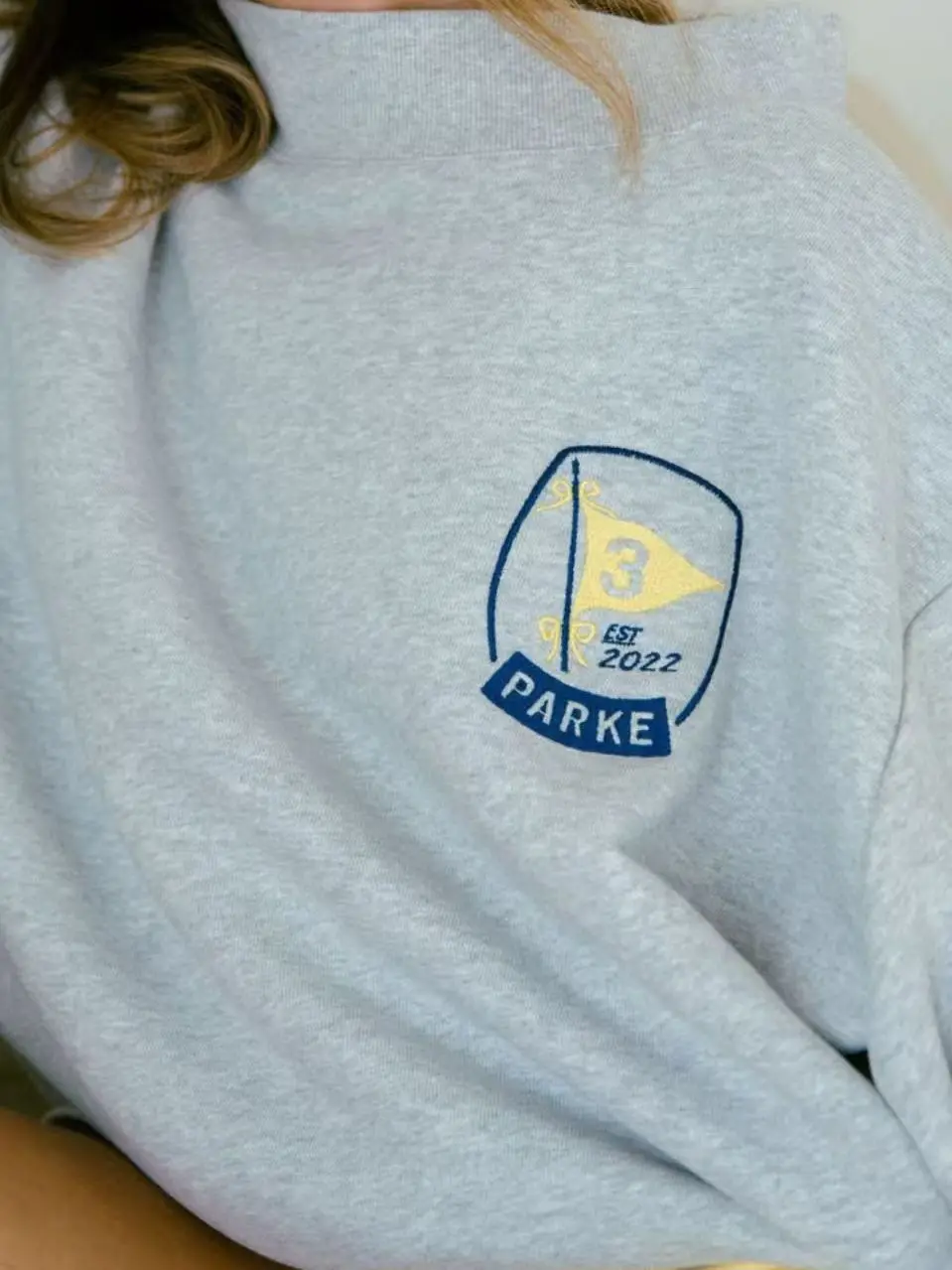 Spring 2026 Women's Loose Fit High Collar Sweatshirt Embroidered Letter Design Casual Comfortable Cotton Long Sleeve Top
Spring 2026 Women's Loose Fit High Collar Sweatshirt Embroidered Letter Design Casual Comfortable Cotton Long Sleeve Top