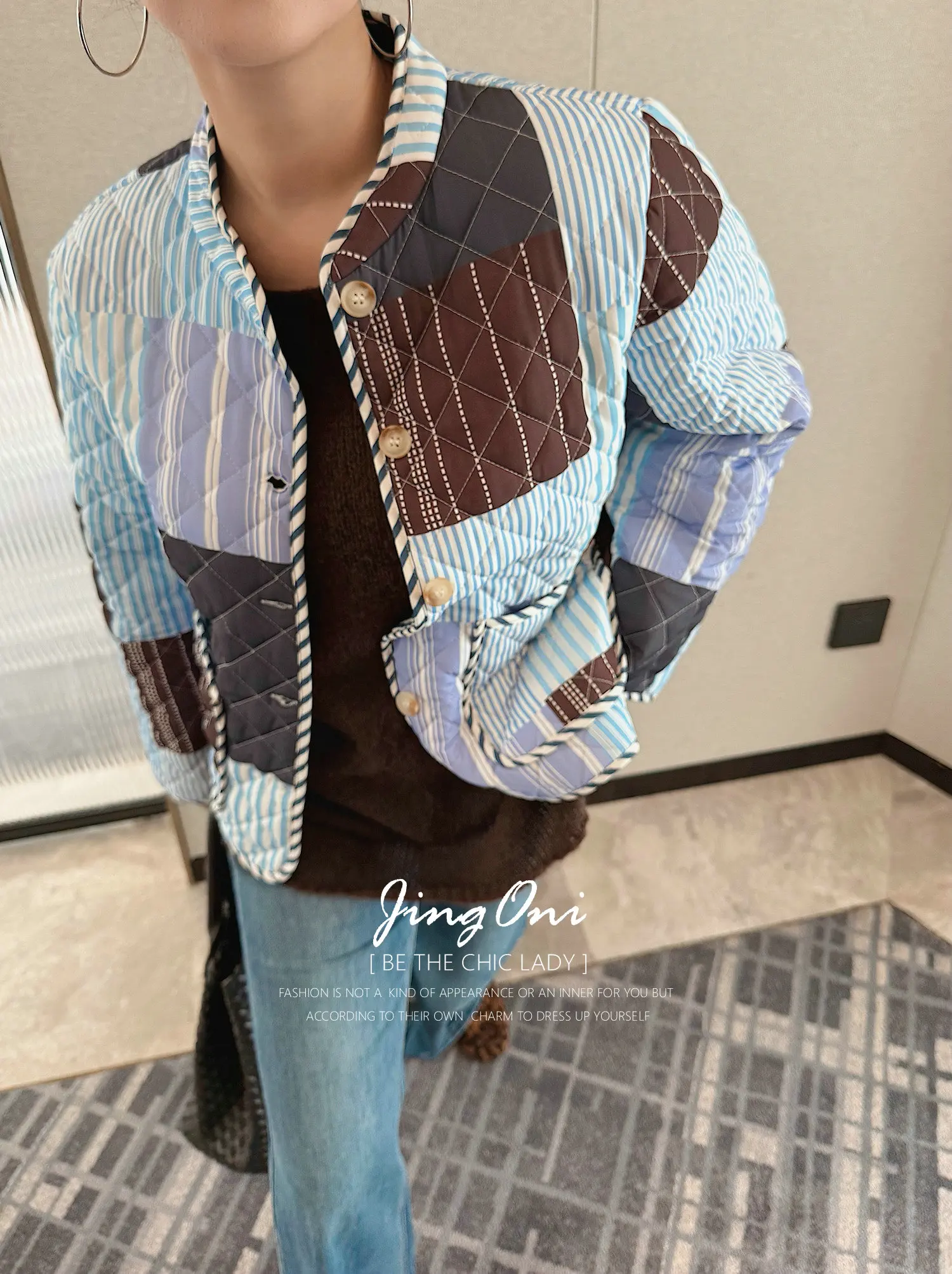 Floral Padding Jackets Y2k Woman Clothing 2025 Fashion Korean Vintage Winter Parkas Coat Cropped New Elegant Short Autumn Chic
Floral Padding Jackets Y2k Woman Clothing 2025 Fashion Korean Vintage Winter Parkas Coat Cropped New Elegant Short Autumn Chic
