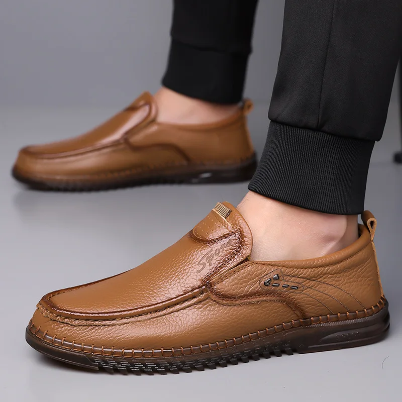 New Designer Slip-on Men's formal dress Loafers Spring Autumn Soft-soled Male Driving Shoes Fashion Solid Color Leather Shoes
New Designer Slip-on Men's formal dress Loafers Spring Autumn Soft-soled Male Driving Shoes Fashion Solid Color Leather Shoes