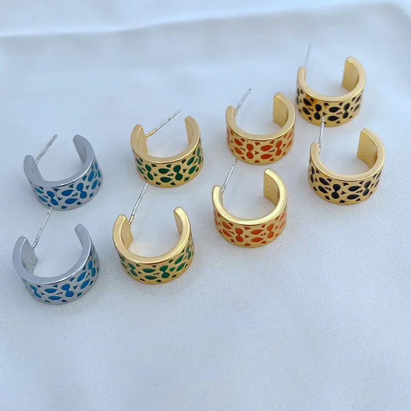 Classic C-shaped Enamel Glazed Stud Earrings Retro Literary Hoop Statement Earrings for Women
Classic C-shaped Enamel Glazed Stud Earrings Retro Literary Hoop Statement Earrings for Women