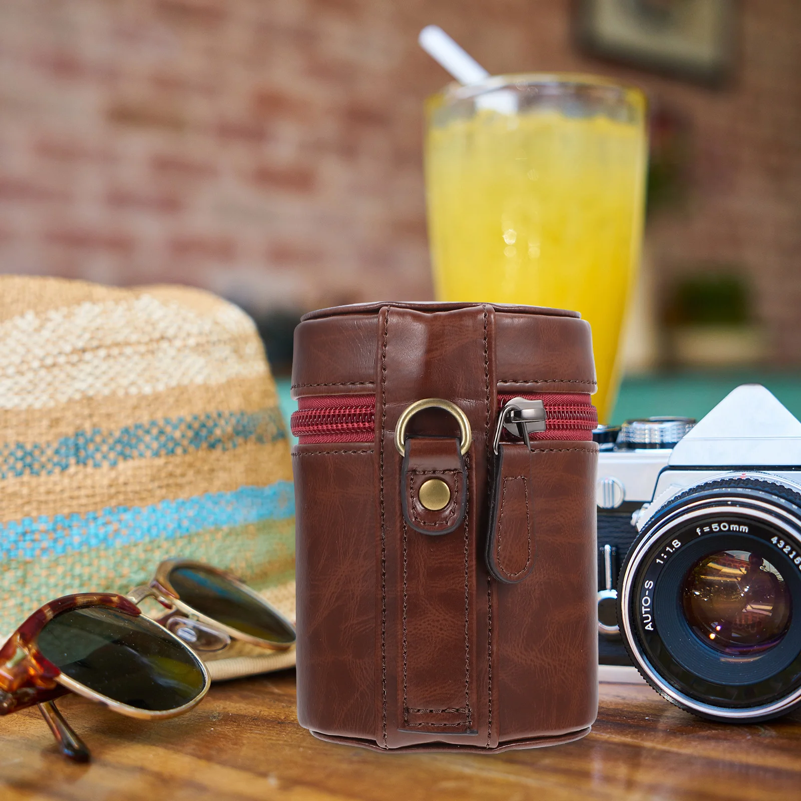 Water Resistant Camera Lens Bag Lightweight Compact Pouch Durable PU Shockproof Anti Scratch Photographer Gift Camera
Water Resistant Camera Lens Bag Lightweight Compact Pouch Durable PU Shockproof Anti Scratch Photographer Gift Camera