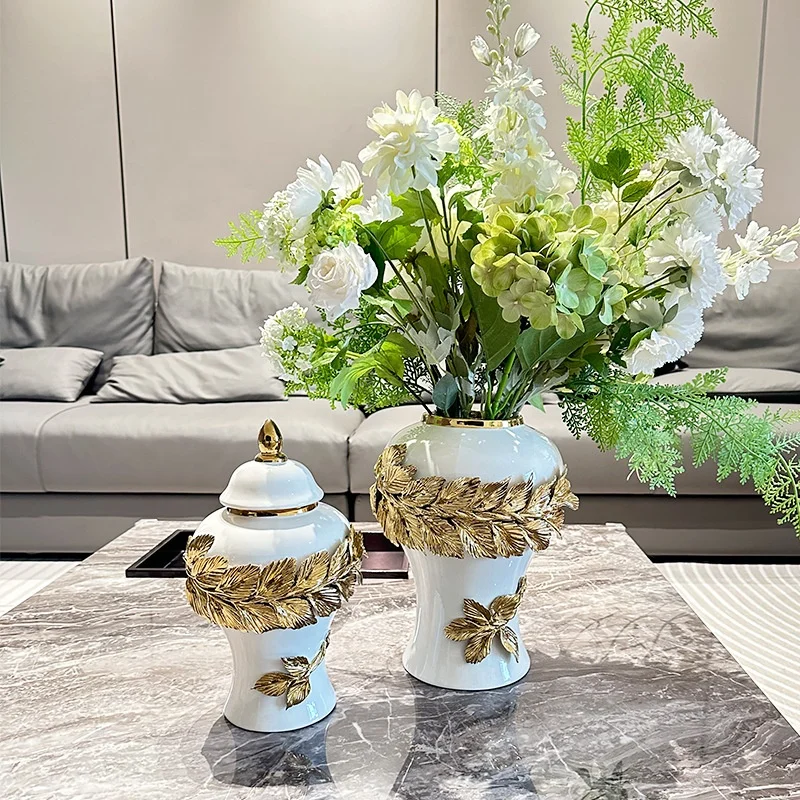 &c Handmade Golden Leaf Decorative Ginger Jar With Lid Luxurious Gold-plated White Ceramic Flower Vase for Modern Home Decor
&c Handmade Golden Leaf Decorative Ginger Jar With Lid Luxurious Gold-plated White Ceramic Flower Vase for Modern Home Decor
