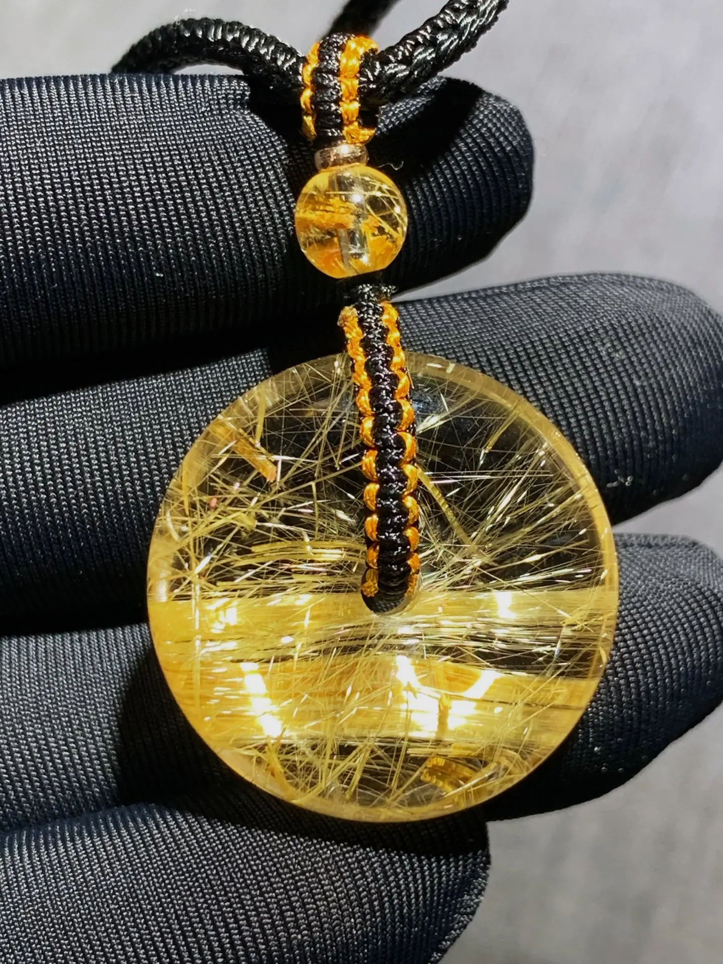 24mm Natural Gold Rutilated Quartz Round Dout Peace Buckle Pendant For Women Men Healing Crystal Wealth Gemstone Beads Rope
24mm Natural Gold Rutilated Quartz Round Dout Peace Buckle Pendant For Women Men Healing Crystal Wealth Gemstone Beads Rope