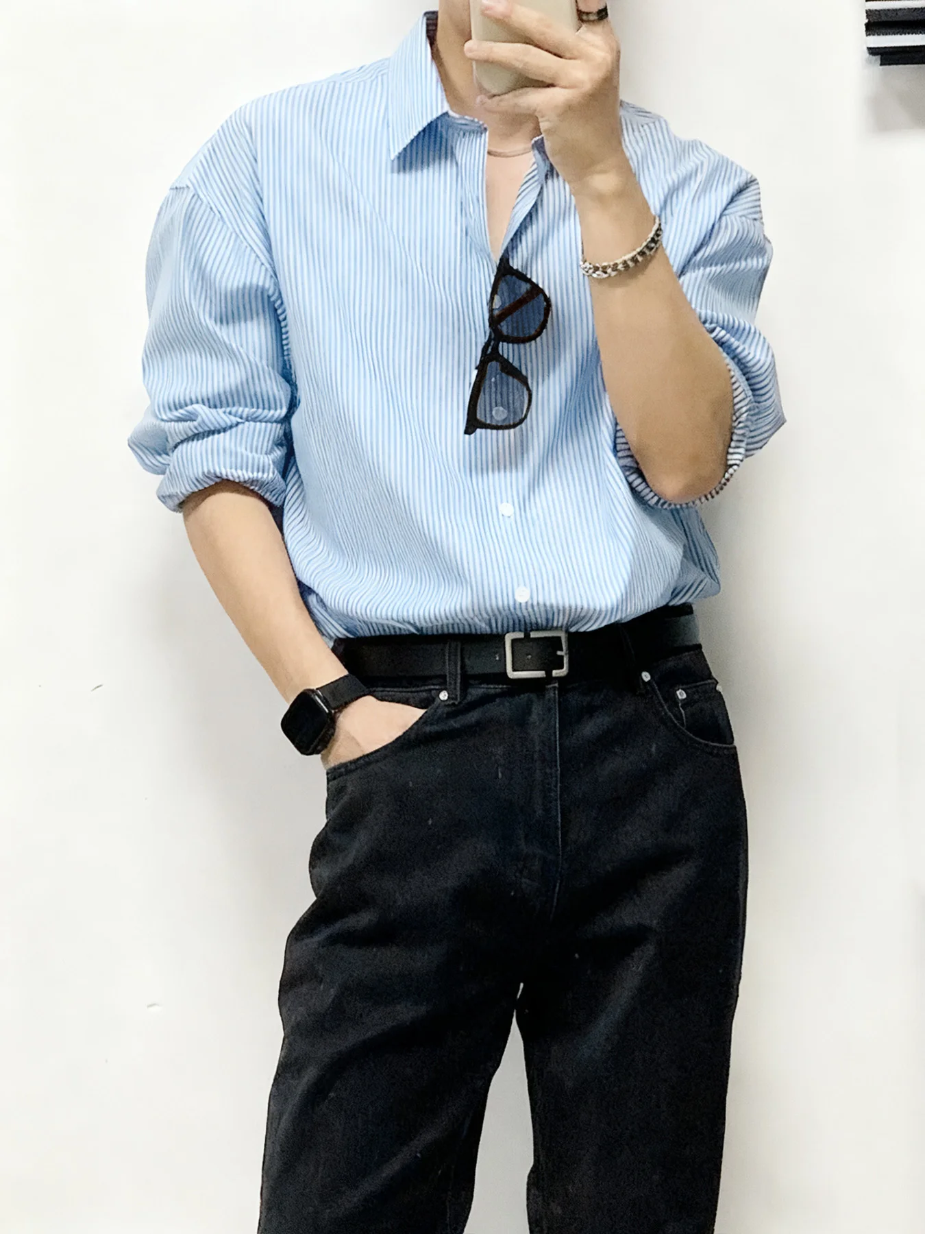 Men's striped long-sleeve shirt, new spring and autumn style, stylish ins Korean version, trendy thin shirt for wearing outdoors
Men's striped long-sleeve shirt, new spring and autumn style, stylish ins Korean version, trendy thin shirt for wearing outdoors
