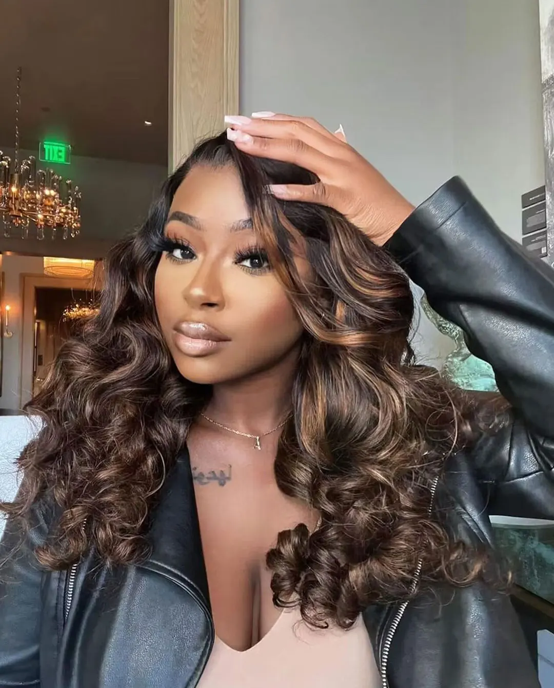 P4/27 Highlight Colored Human Hair Wigs 40 inch Ombre Body Wave Lace Frontal Wig Brazilian Pre Plucked With Baby Hair For Women
P4/27 Highlight Colored Human Hair Wigs 40 inch Ombre Body Wave Lace Frontal Wig Brazilian Pre Plucked With Baby Hair For Women