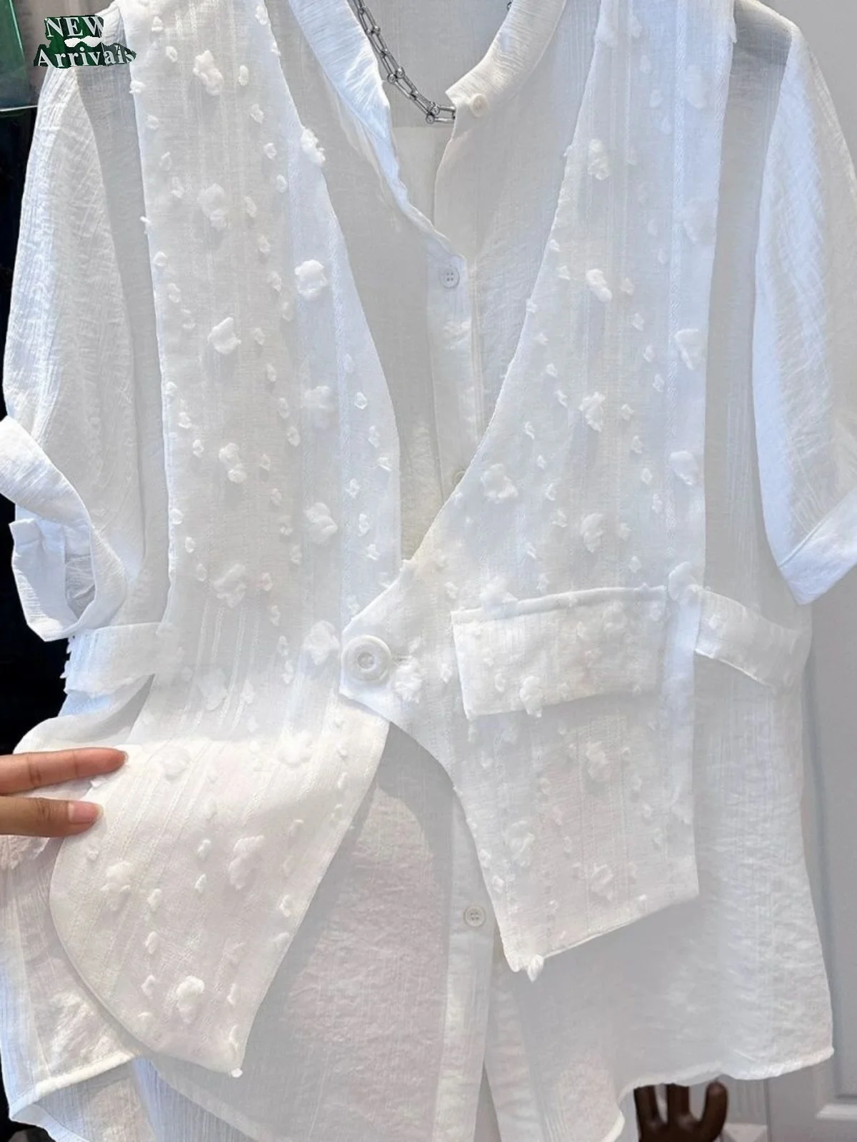 Large Size 300 Pounds Patchwork Short Sleeve Casual Shirt Lightweight Men's Fashion Summer New Style Breathable Loose Top
Large Size 300 Pounds Patchwork Short Sleeve Casual Shirt Lightweight Men's Fashion Summer New Style Breathable Loose Top