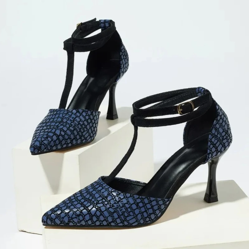 Fashion T Strap Design Pointed Toe Heels for Ladies Elegant Ankle Strap Designer Heeled Sandals Luxury Party Dress Pumps Womens
Fashion T Strap Design Pointed Toe Heels for Ladies Elegant Ankle Strap Designer Heeled Sandals Luxury Party Dress Pumps Womens