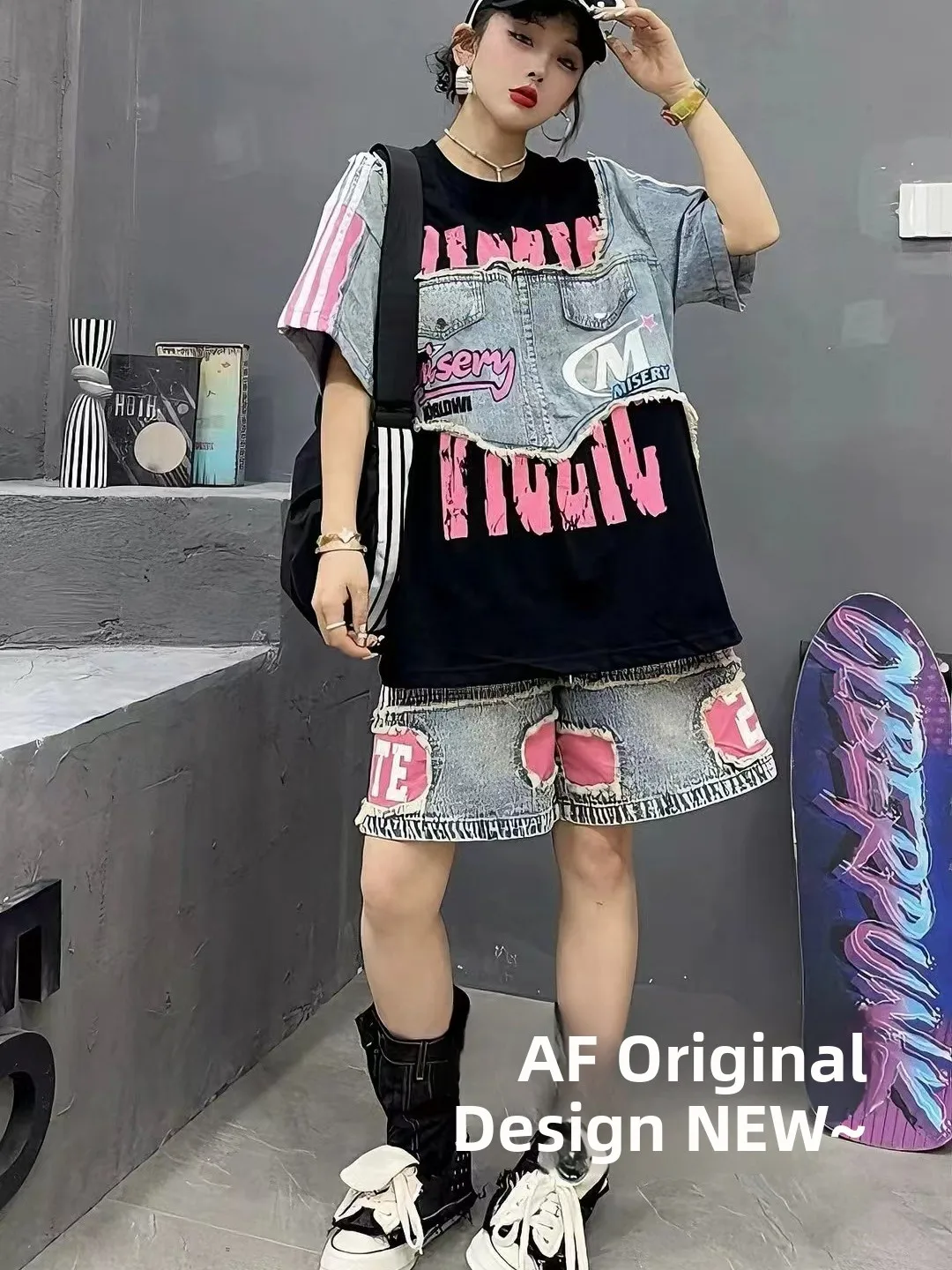 Trendy Denim Patchwork Letter Print Short Sleeve Loose Fit T-Shirt for Women Summer New Style Casual Streetwear Cleanfit
Trendy Denim Patchwork Letter Print Short Sleeve Loose Fit T-Shirt for Women Summer New Style Casual Streetwear Cleanfit