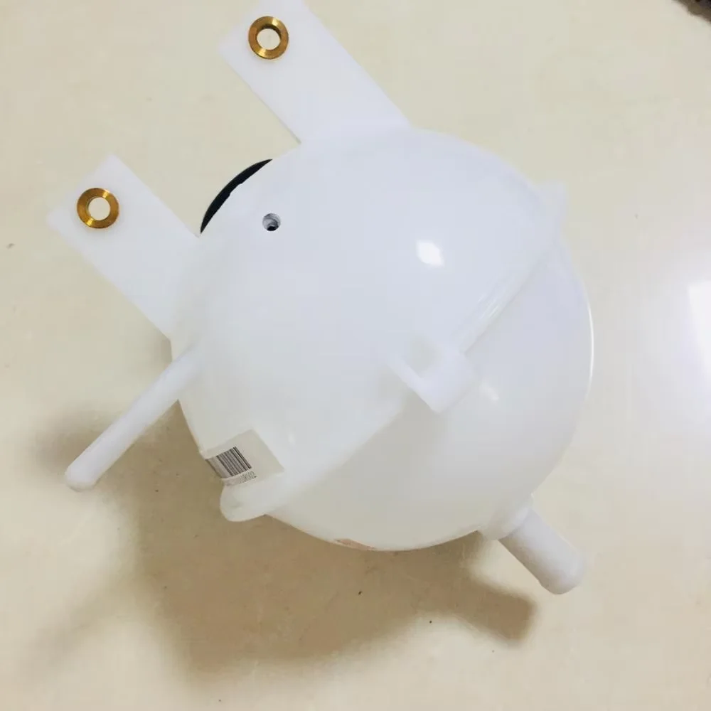 Original Auto Parts Water Tank Reservoir Suitable For Jac Sunray 1311010r002 High Quality
Original Auto Parts Water Tank Reservoir Suitable For Jac Sunray 1311010r002 High Quality