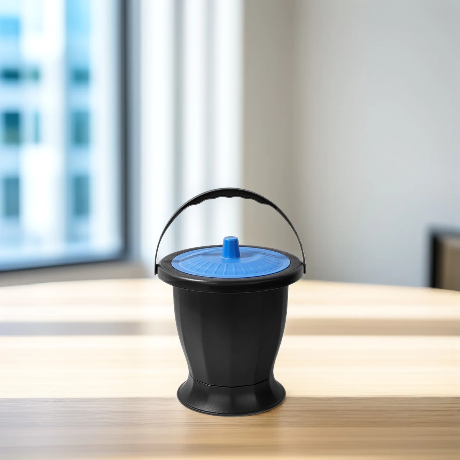 Portable Chamber Night Use Smooth Plastic Potty Pot Edge Easy Clean Urine Storage Pot Home Handheld Spittoon Storage Box
Portable Chamber Night Use Smooth Plastic Potty Pot Edge Easy Clean Urine Storage Pot Home Handheld Spittoon Storage Box