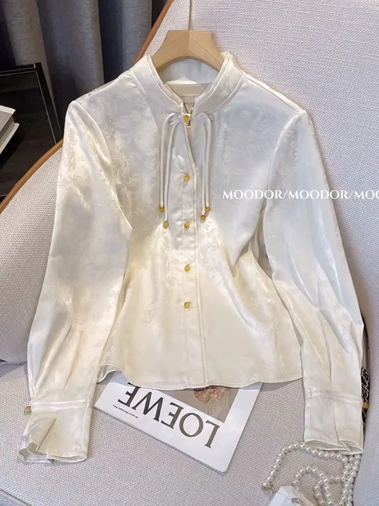 New Chinese Retro Button-down Shirt for Women in Autumn 2025 New Satin Stand-up Collar Top
New Chinese Retro Button-down Shirt for Women in Autumn 2025 New Satin Stand-up Collar Top