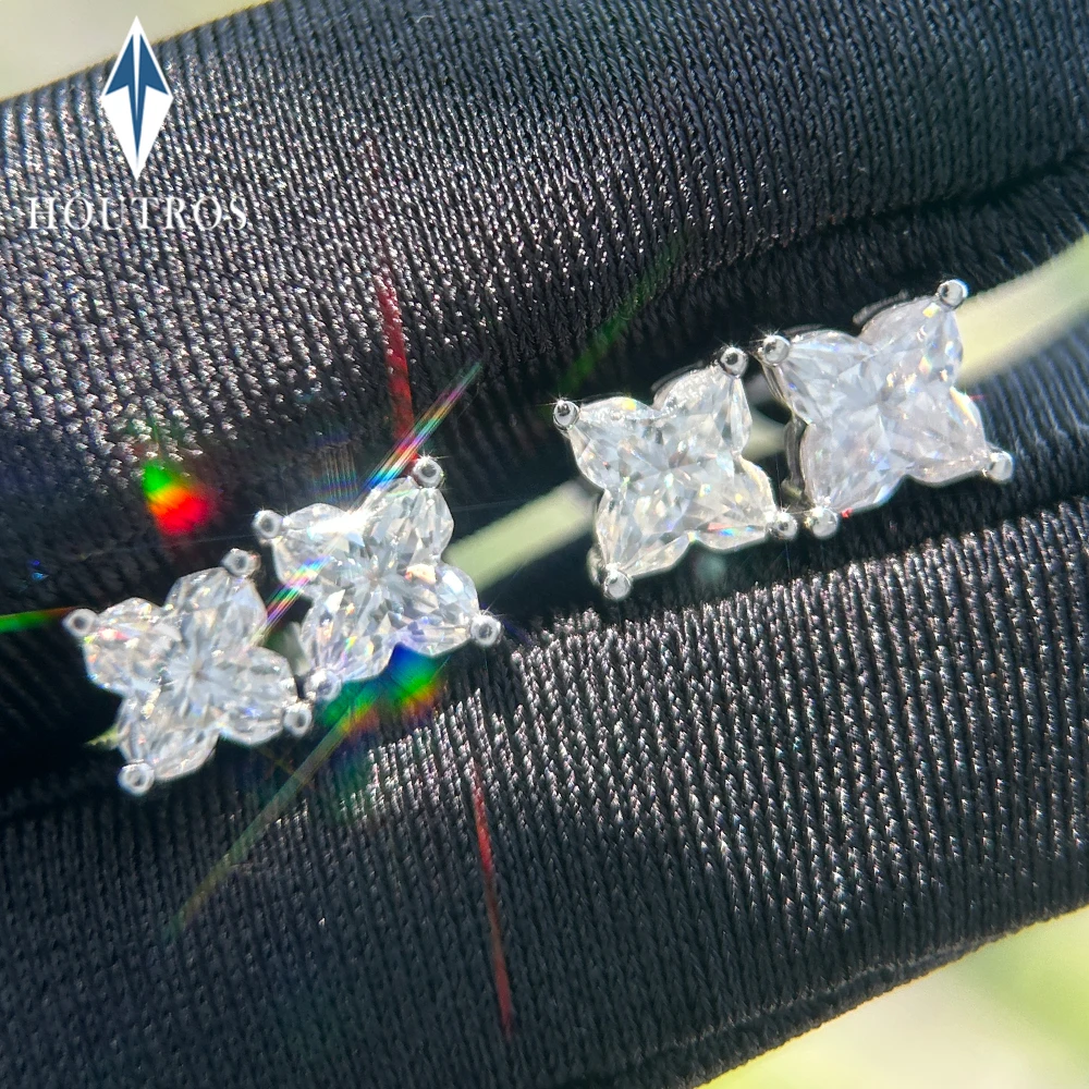 0.4/0.8CT Lily/Clover Cut Moissanite Stud Earrings for Women 925 Sterling Silver Floral Solitaire Diamond Earrings Jewelry Gift
0.4/0.8CT Lily/Clover Cut Moissanite Stud Earrings for Women 925 Sterling Silver Floral Solitaire Diamond Earrings Jewelry Gift