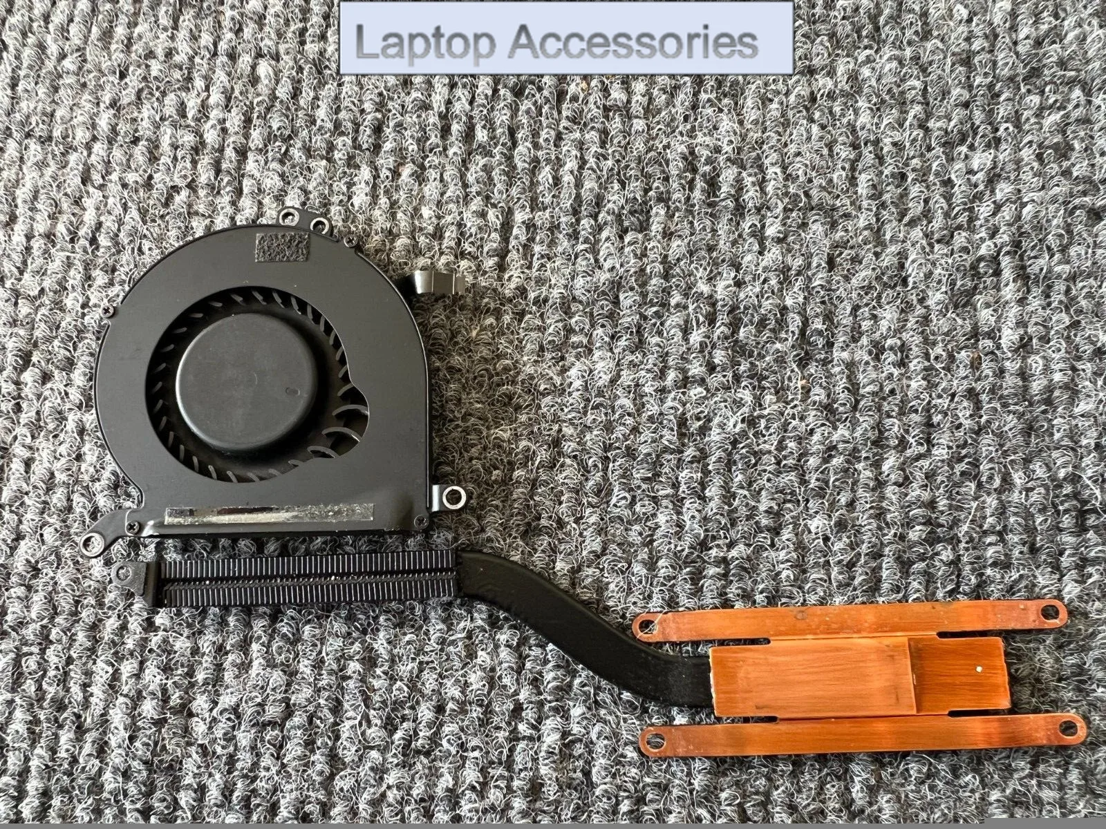 For Apple MacBook Air A1466(Early 2015)CPU Fan+ Heatsink MG50050V1-C08C-S9A 5V-1.25W
For Apple MacBook Air A1466(Early 2015)CPU Fan+ Heatsink MG50050V1-C08C-S9A 5V-1.25W