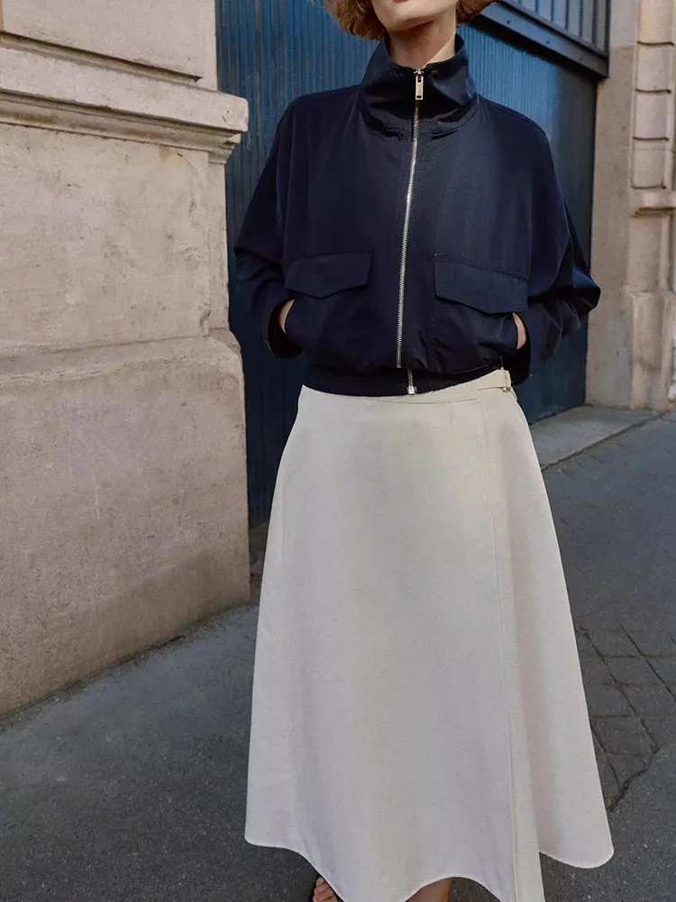 Sweet Style Long Sleeve Stand Collar Jacket New Spring 2026 Women's Fashion Outerwear with Flip Cover Pocket Standard Fit
Sweet Style Long Sleeve Stand Collar Jacket New Spring 2026 Women's Fashion Outerwear with Flip Cover Pocket Standard Fit