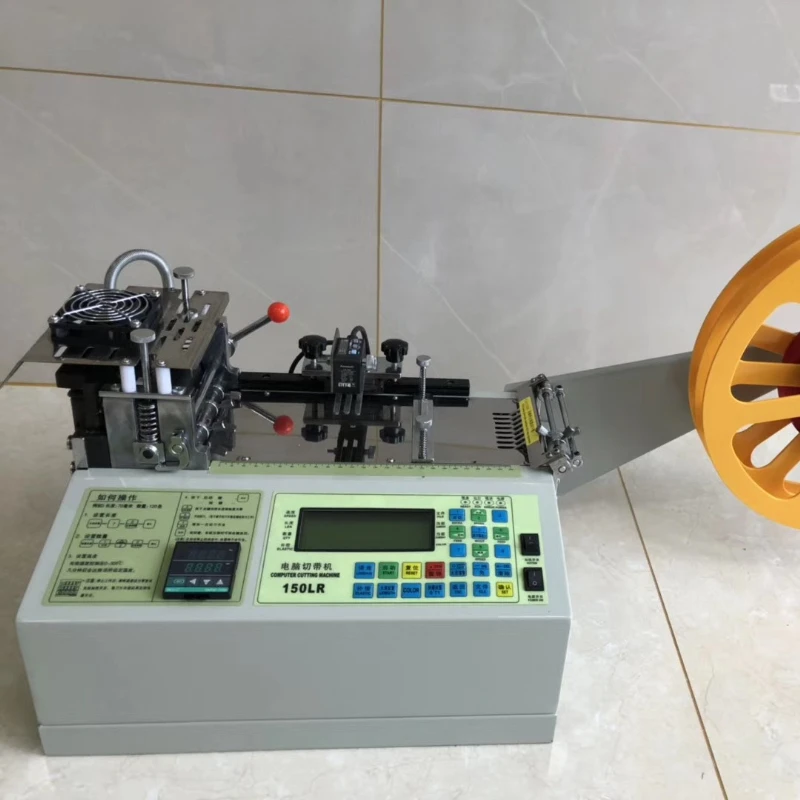 Automatic tape cutting machine elastic ribbon webbing hot and cold cutting Velcro tape cutting machine cloth
Automatic tape cutting machine elastic ribbon webbing hot and cold cutting Velcro tape cutting machine cloth
