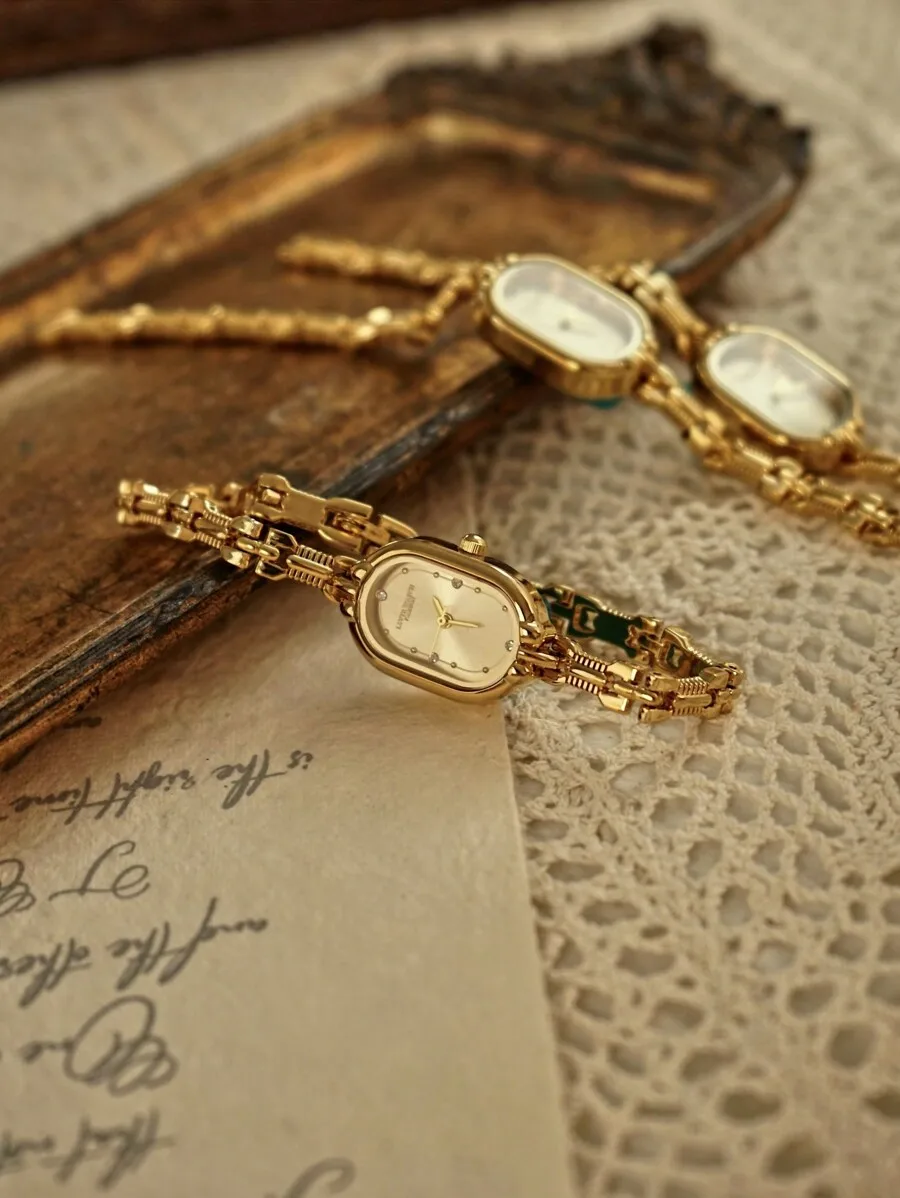 1 New Gold Bracelet Ladies Watch Retro Luxury Fashion Simple Elegant Light Luxury Elegant Versatile Watch Female Quartz
1 New Gold Bracelet Ladies Watch Retro Luxury Fashion Simple Elegant Light Luxury Elegant Versatile Watch Female Quartz
