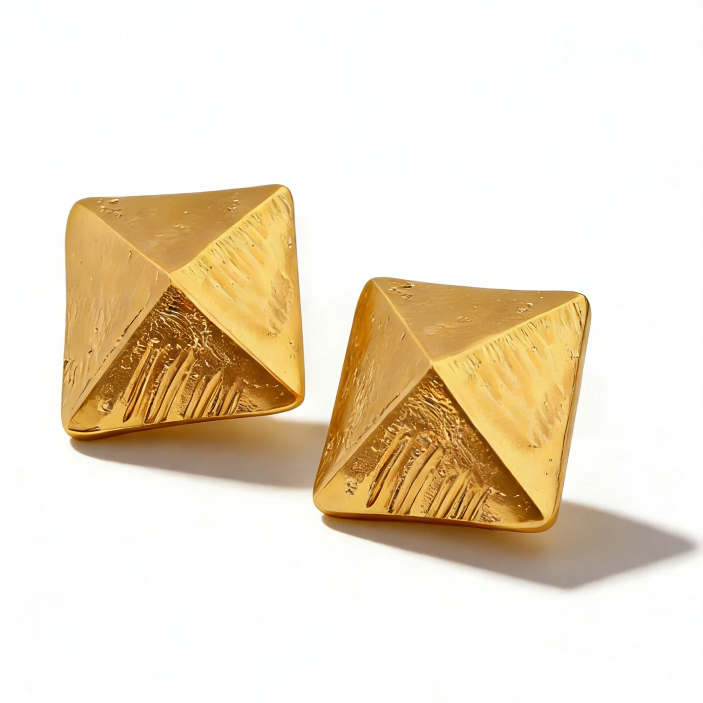Fashion Designer Brass Gold Plated Geometric Retro Ear Clip Earring Women Luxury Jewelry Trend
Fashion Designer Brass Gold Plated Geometric Retro Ear Clip Earring Women Luxury Jewelry Trend