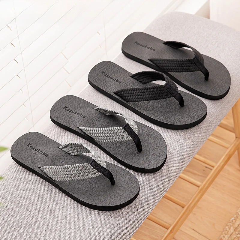 Уличные повседневные резиновые тапочки-стринги, противоскользящие пляжные сандалии, мужская модная однотонная обувь на плоской подошве, бренд Kasukabe
Уличные повседневные резиновые тапочки-стринги, противоскользящие пляжные сандалии, мужская модная однотонная обувь на плоской подошве, бренд Kasukabe