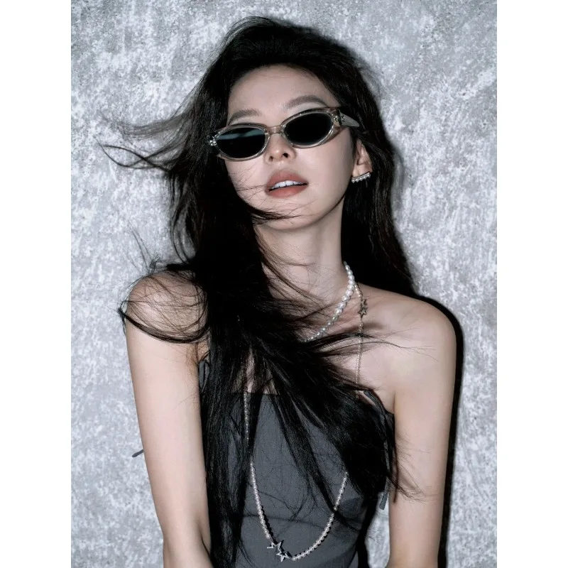 High quality retro cat eye sunglasses for women and men, luxury brand elliptical sunglasses for women, glasses for men and women
High quality retro cat eye sunglasses for women and men, luxury brand elliptical sunglasses for women, glasses for men and women