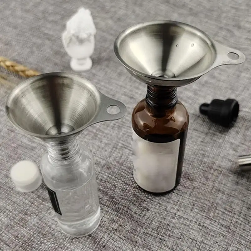 G6KF 3 in 1 Stainless Steel Funnel for Filling Hip Flask Narrow-Mouth Bottle Kitchen
G6KF 3 in 1 Stainless Steel Funnel for Filling Hip Flask Narrow-Mouth Bottle Kitchen