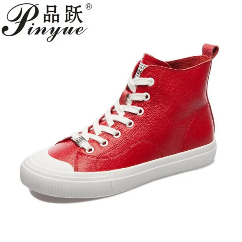 Новые весенние ботинки высокого качества из воловьей кожи, современные ботинки на плоской мягкой подошве со шнуровкой, повседневные кроссовки, зимние женские ботинки 34-41
Новые весенние ботинки высокого качества из воловьей кожи, современные ботинки на плоской мягкой подошве со шнуровкой, повседневные кроссовки, зимние женские ботинки 34-41