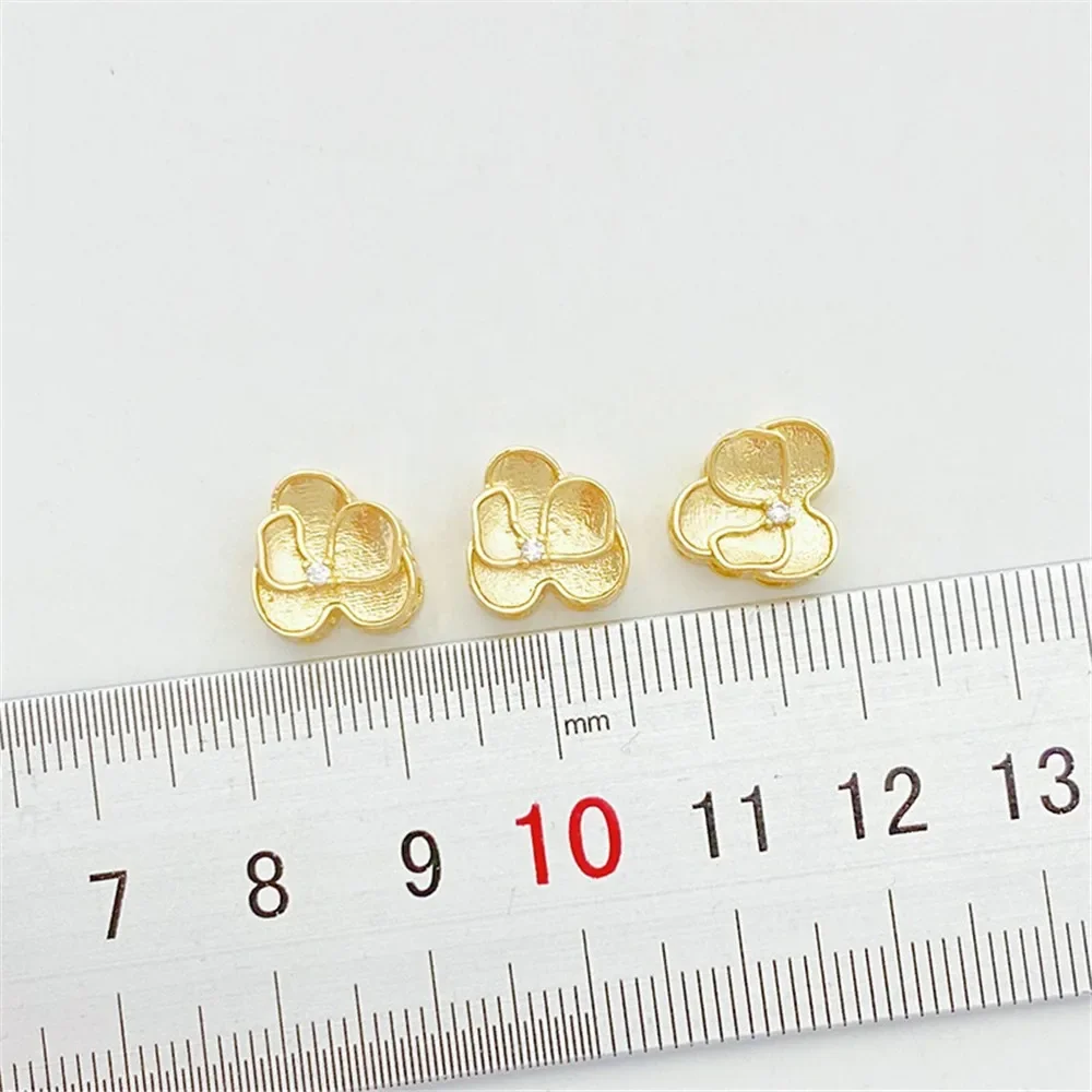 14K Gold Inlaid Zirconium Camellia Loose Beads Bead Partition Handmade DIY Beaded Bracelet Necklace Jewelry Material Accessories
14K Gold Inlaid Zirconium Camellia Loose Beads Bead Partition Handmade DIY Beaded Bracelet Necklace Jewelry Material Accessories