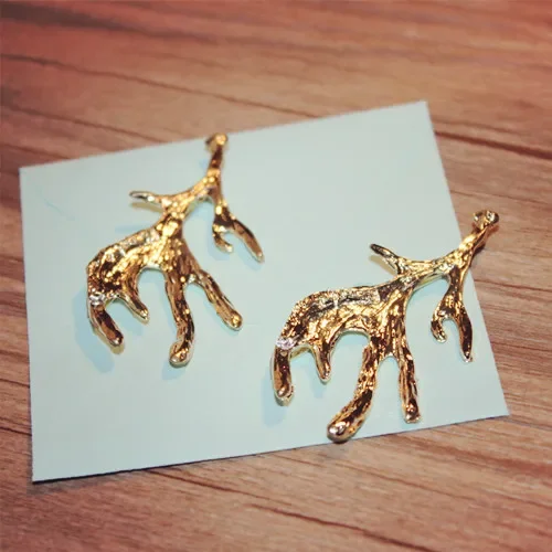 2 шт., рождественские заколки из сплава с рогами лося, простые заколки для волос для женщин и девочек, заколки для волос из сплава, аксессуары, украшение, бесплатная доставка
2 шт., рождественские заколки из сплава с рогами лося, простые заколки для волос для женщин и девочек, заколки для волос из сплава, аксессуары, украшение, бесплатная доставка